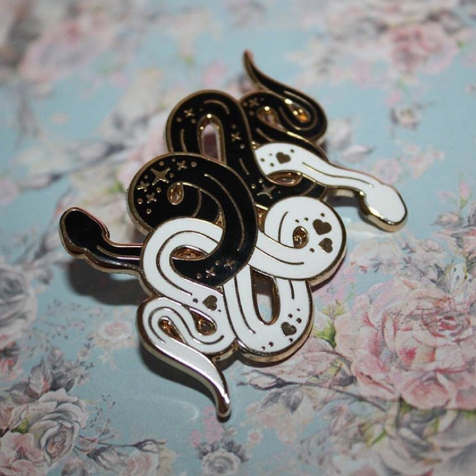 Yin and Yang Snake Pin ☯️🐍